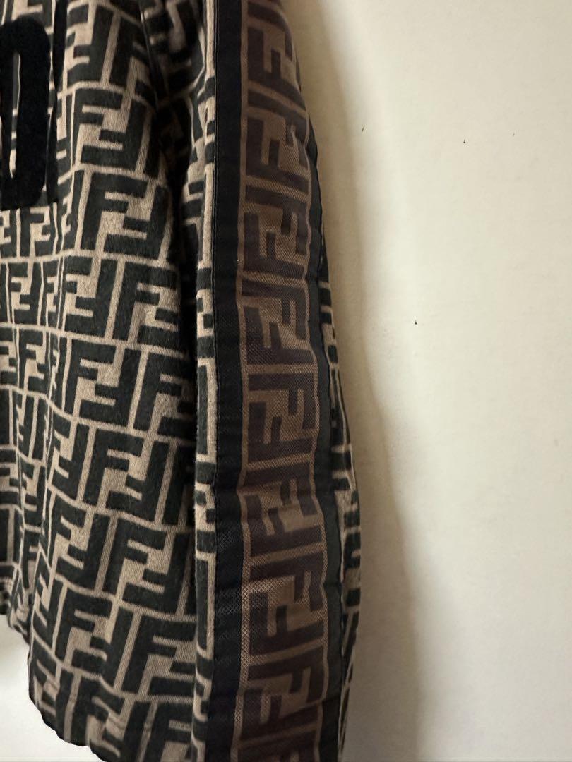 フェンディ FENDI ショート 刺繍 ロゴ 短丈 長袖 厚手 S 茶 ブラウン フェンディ FENDI ショート 刺繍 ロゴ 短丈 長袖 厚手 S 茶 ブラウン