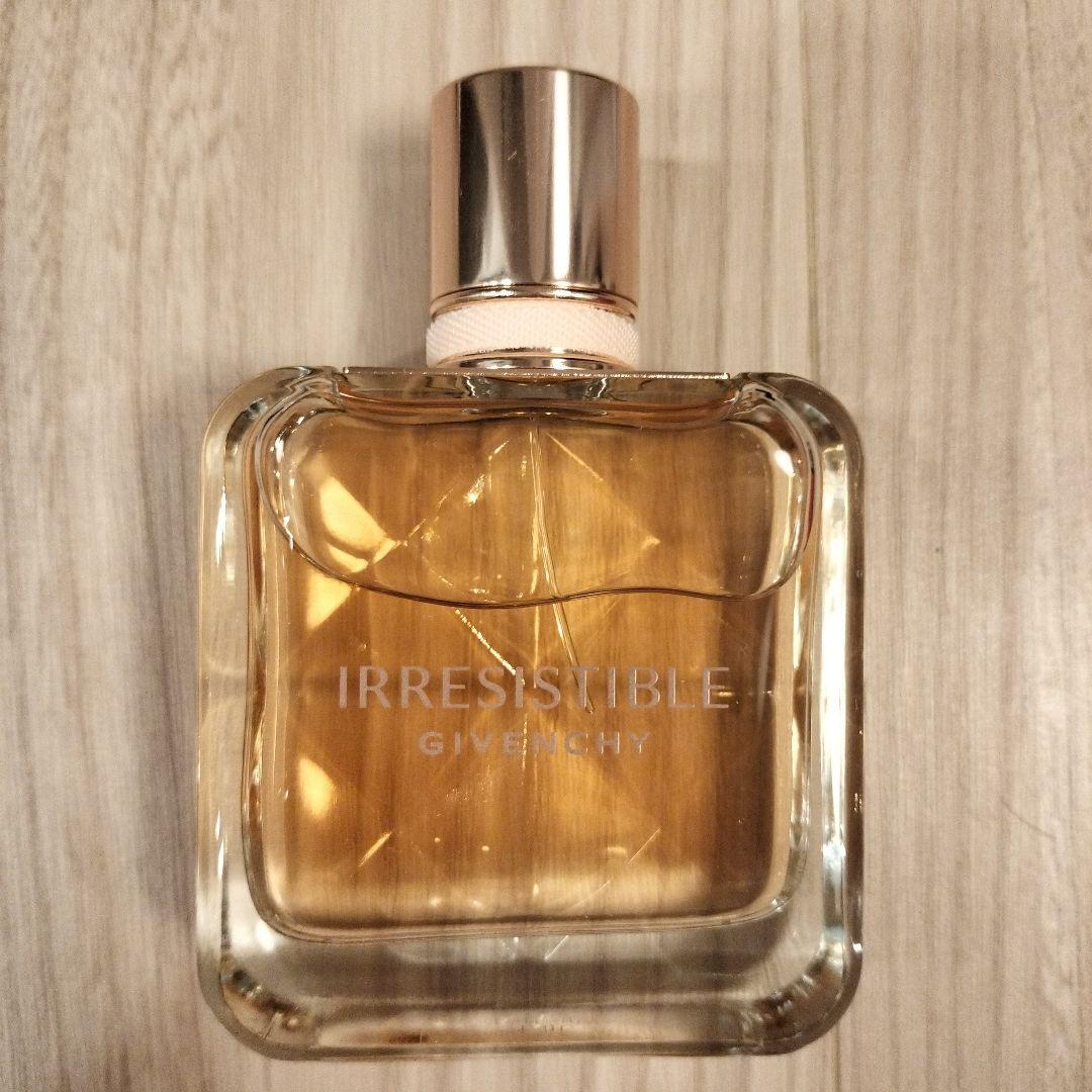 【未使用】GIVENCHY イレジスティブル オーデパルファム 50ml