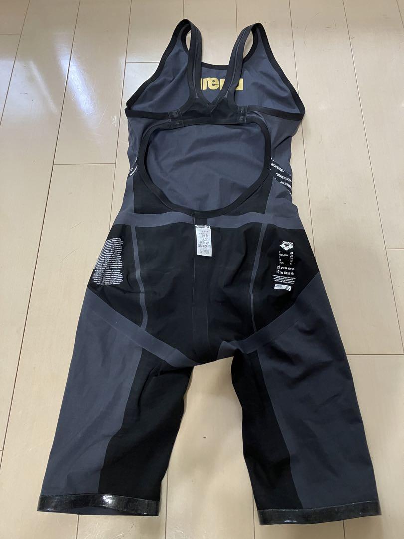 アリーナ　ARN-7502W Mサイズ