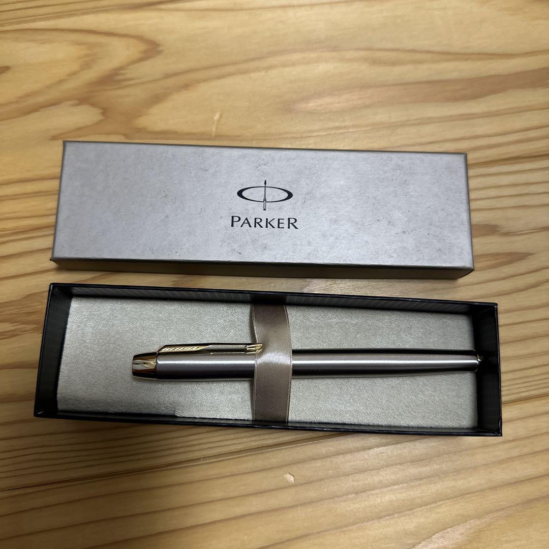 頂いたもので、箱は少々汚れがありますが、新品未使用です。