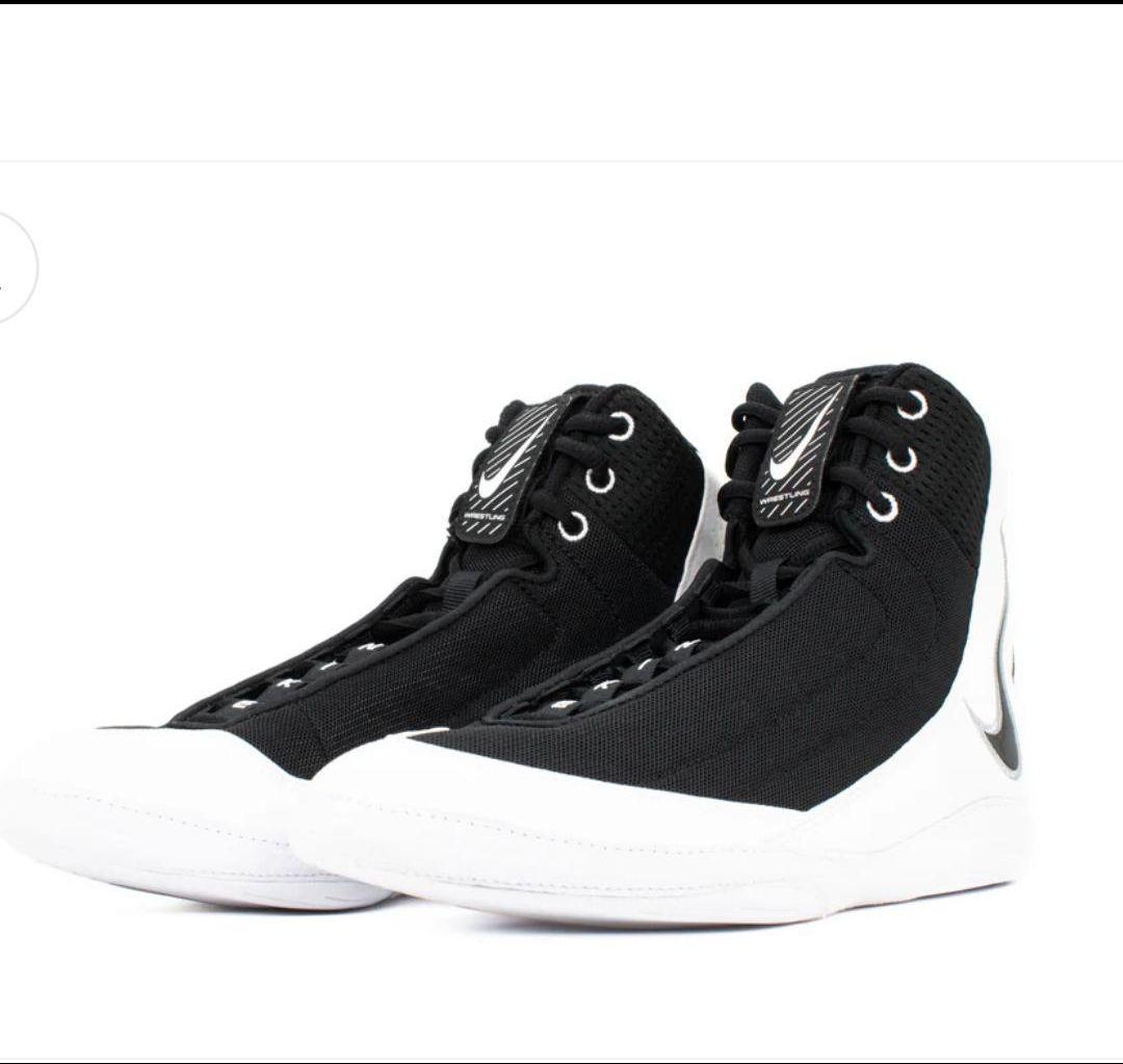 Nike　インクリフト4 サイズ29.5cm