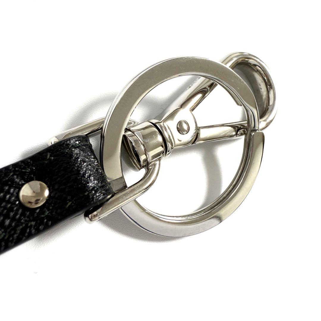 超美品】プラダ メンズ キーホルダー キーリング バッグチャーム 超美品】プラダ メンズ キーホルダー キーリング バッグチャーム