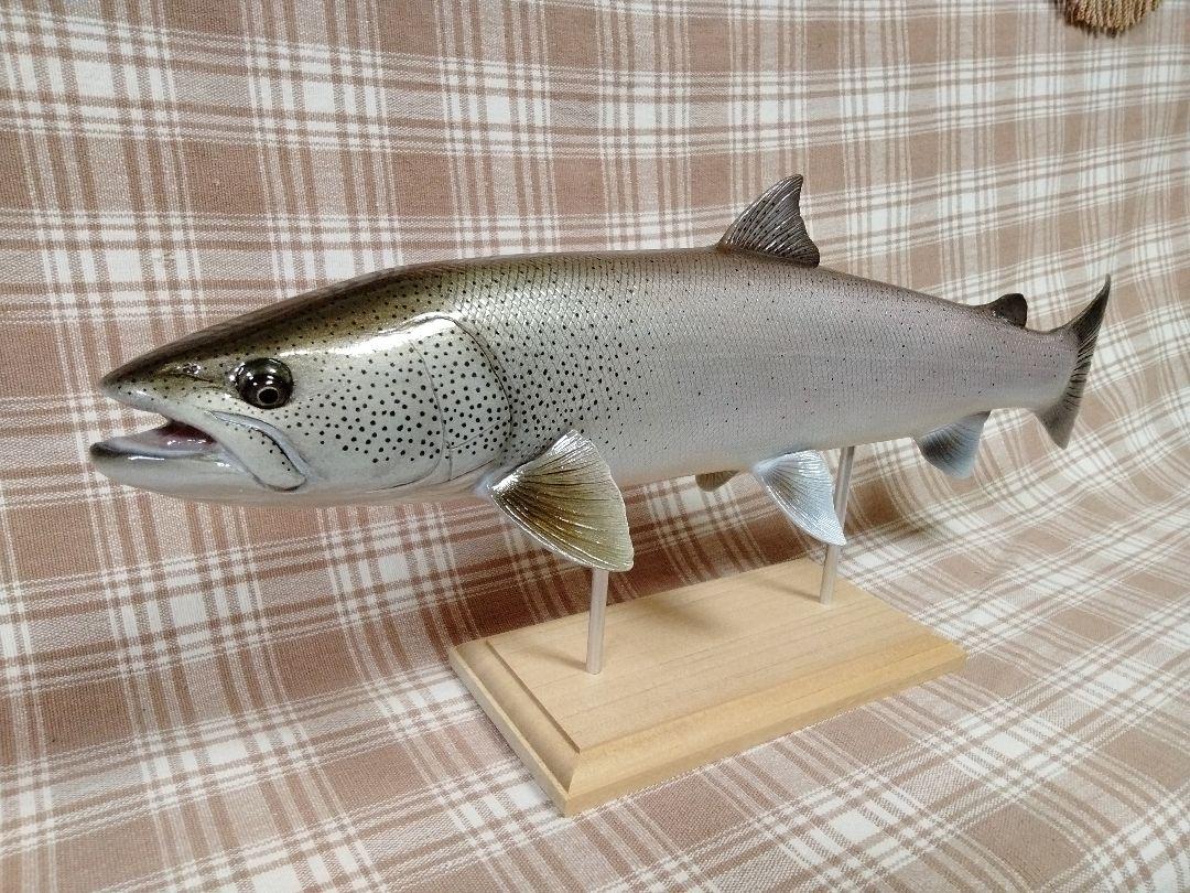 ハンドメイド　46cmイトウ 魚模型　怪魚　釣り　フィギュア　レプリカ　置物