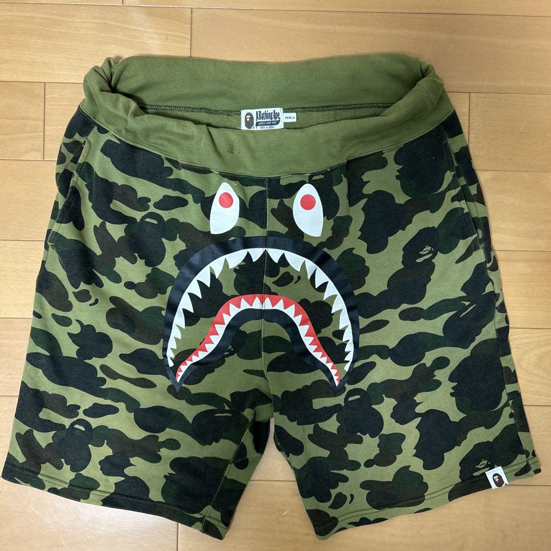 BAPE カモフラージュ シャークパンツ BAPE カモフラージュ シャークハーフパンツ - メルカリ