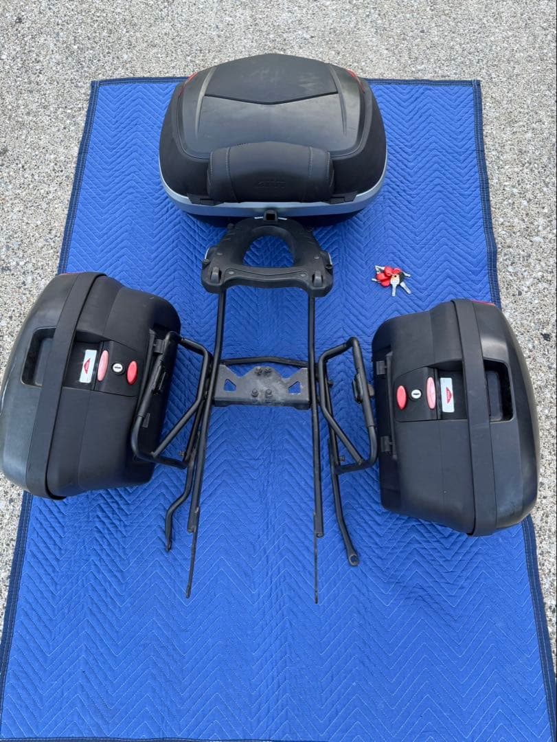 CBR400R ホンダ GIVI パニアケース キャリア