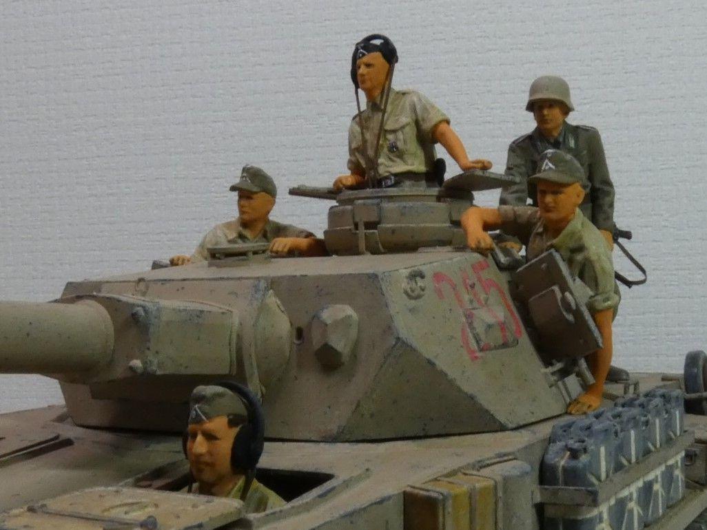 1/35 タミヤ ドイツⅣ号戦車G型 初期生産車(完成品)
