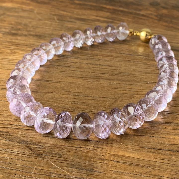 宝石質ラベンダーアメジストブレスレット