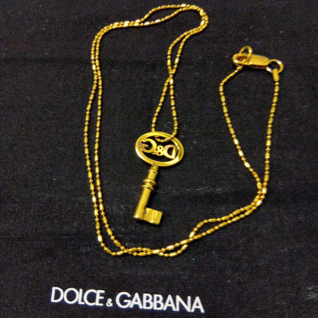 Dolce & Gabbana 美品キー型ネックレスゴールドカラー箱カード付