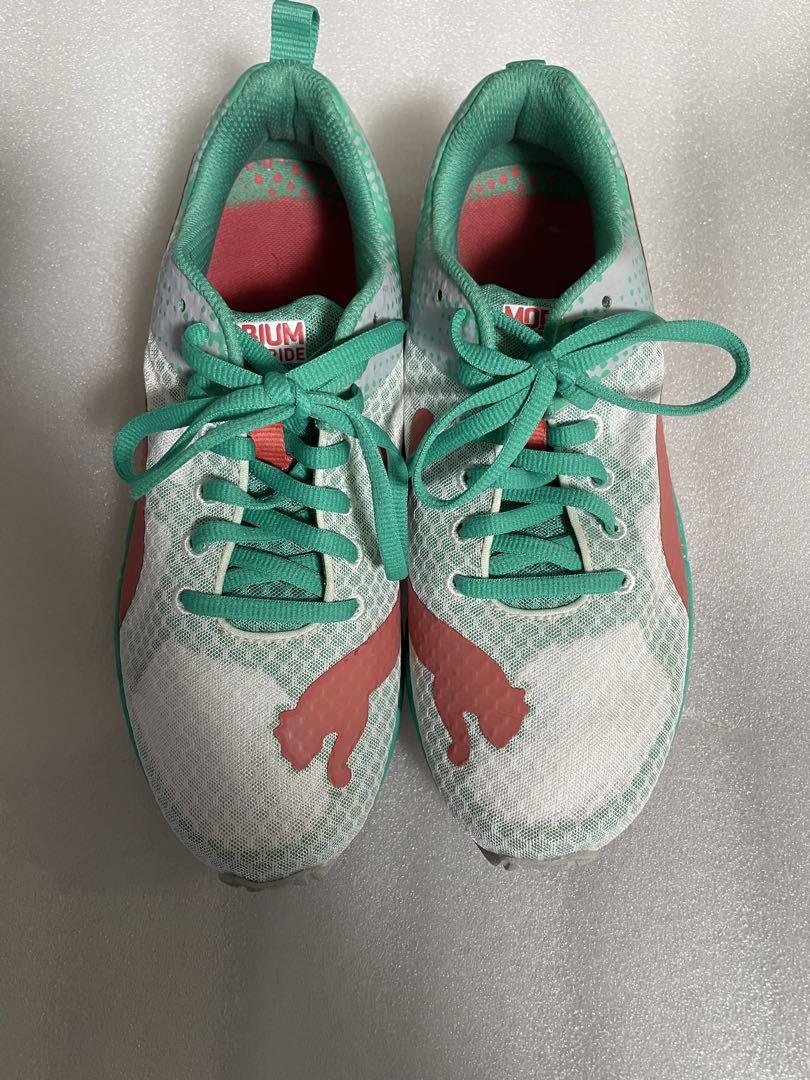 puma スニーカー　トレーニングシューズ　グリーン　ピンク　ジム