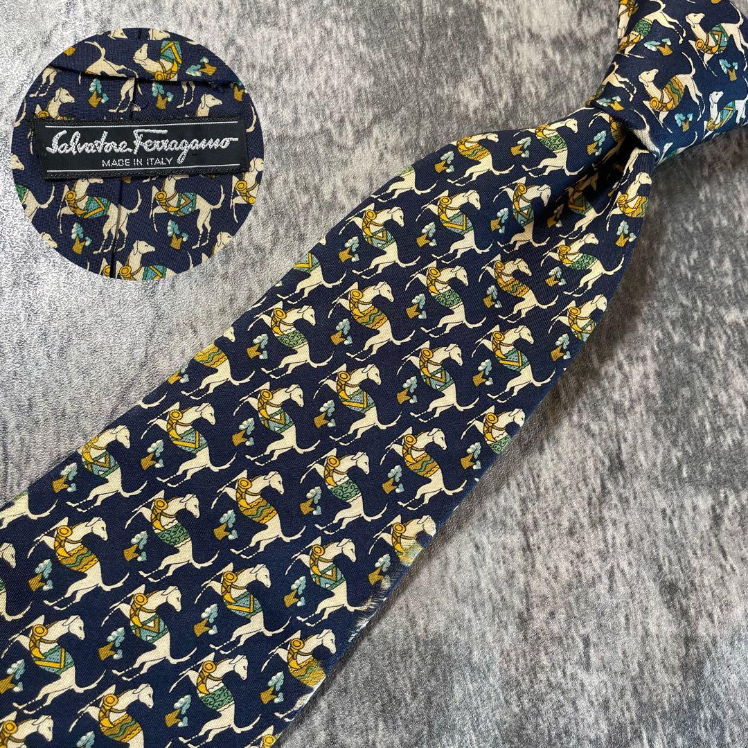 Salvatore Ferragamo 犬柄ネクタイ ネイビー