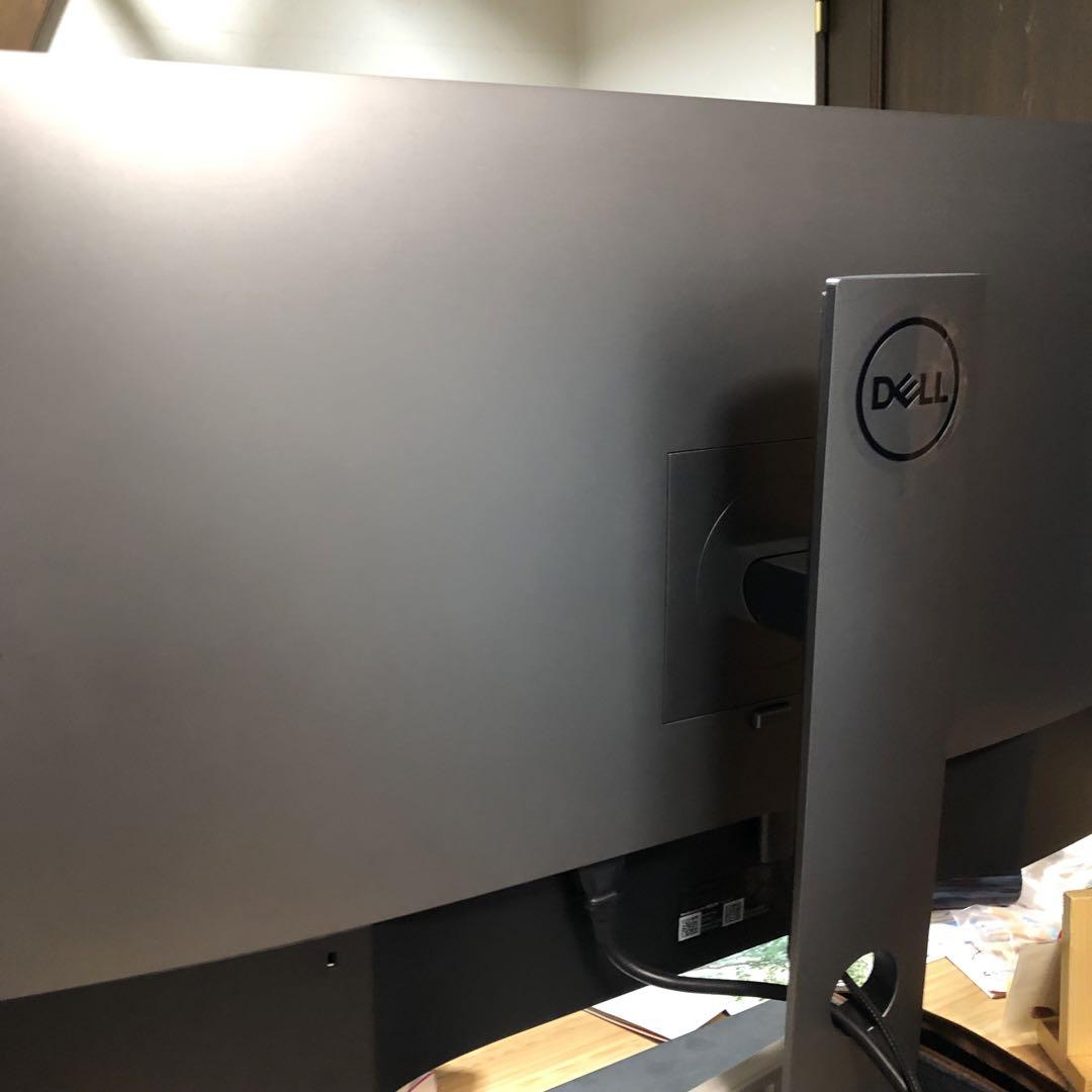 Dell U3219Q 31.5インチ 4K モニター 美品 IPS非光沢