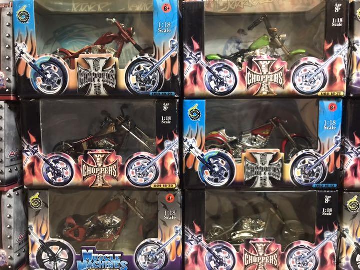 ウエストコーストチョッパーズ 1/18スケール 18台まとめ売り