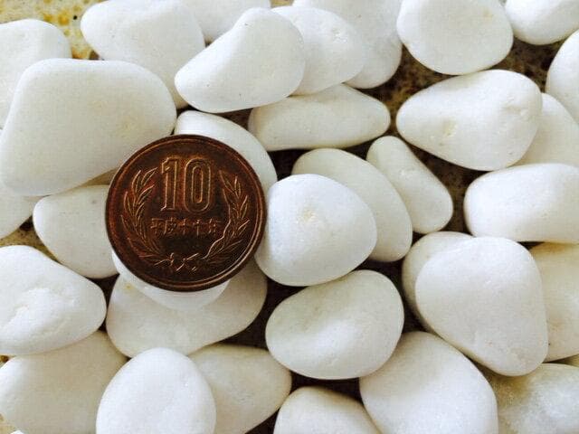 白玉砂利5分20ｋｇ×50　1ｔ
