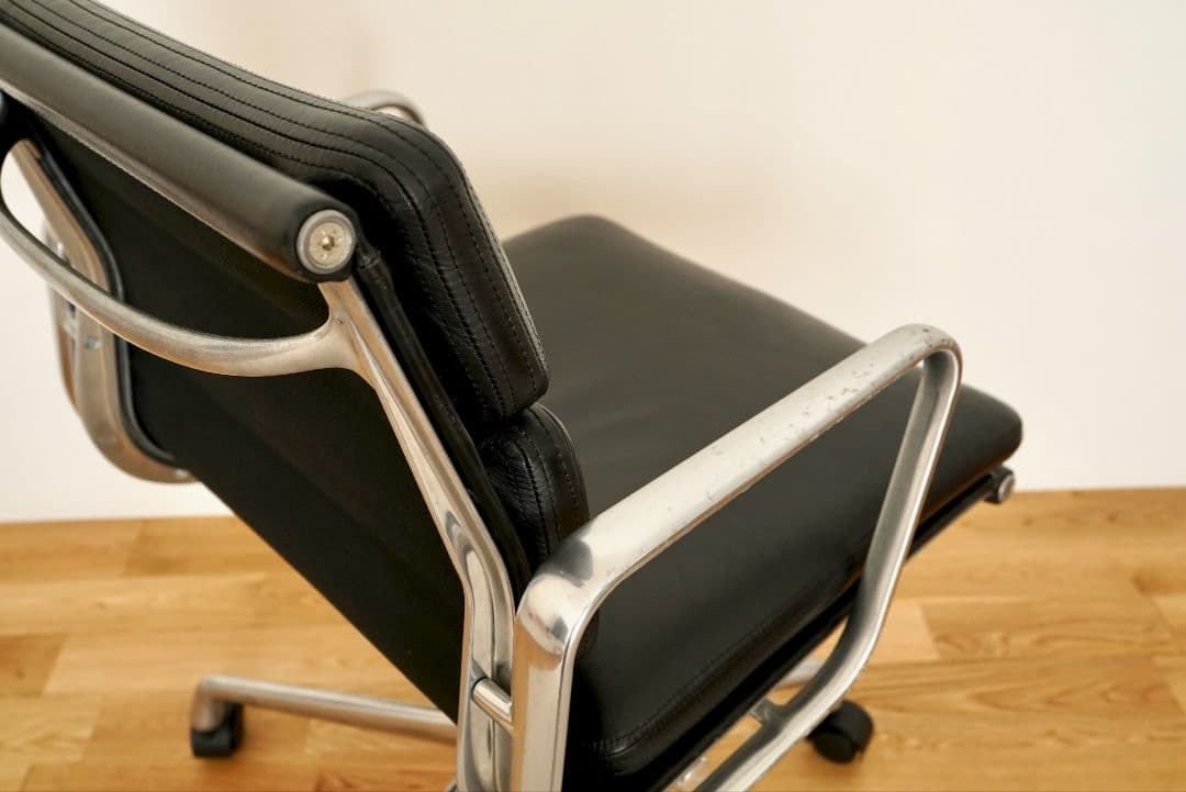 Herman Miller ハーマンミラー イームズソフトパッド グループチェア