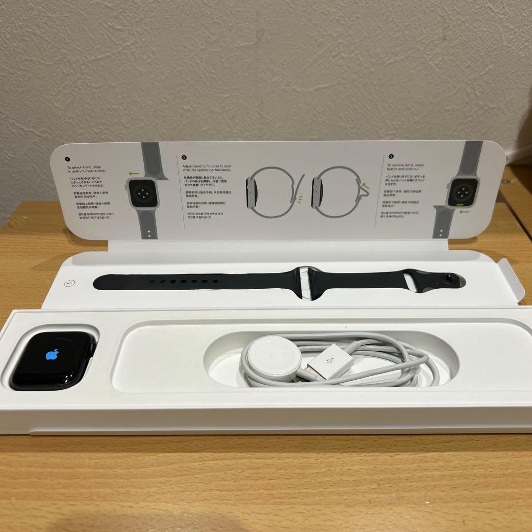 Apple Watch se 本体 バッテリー89%