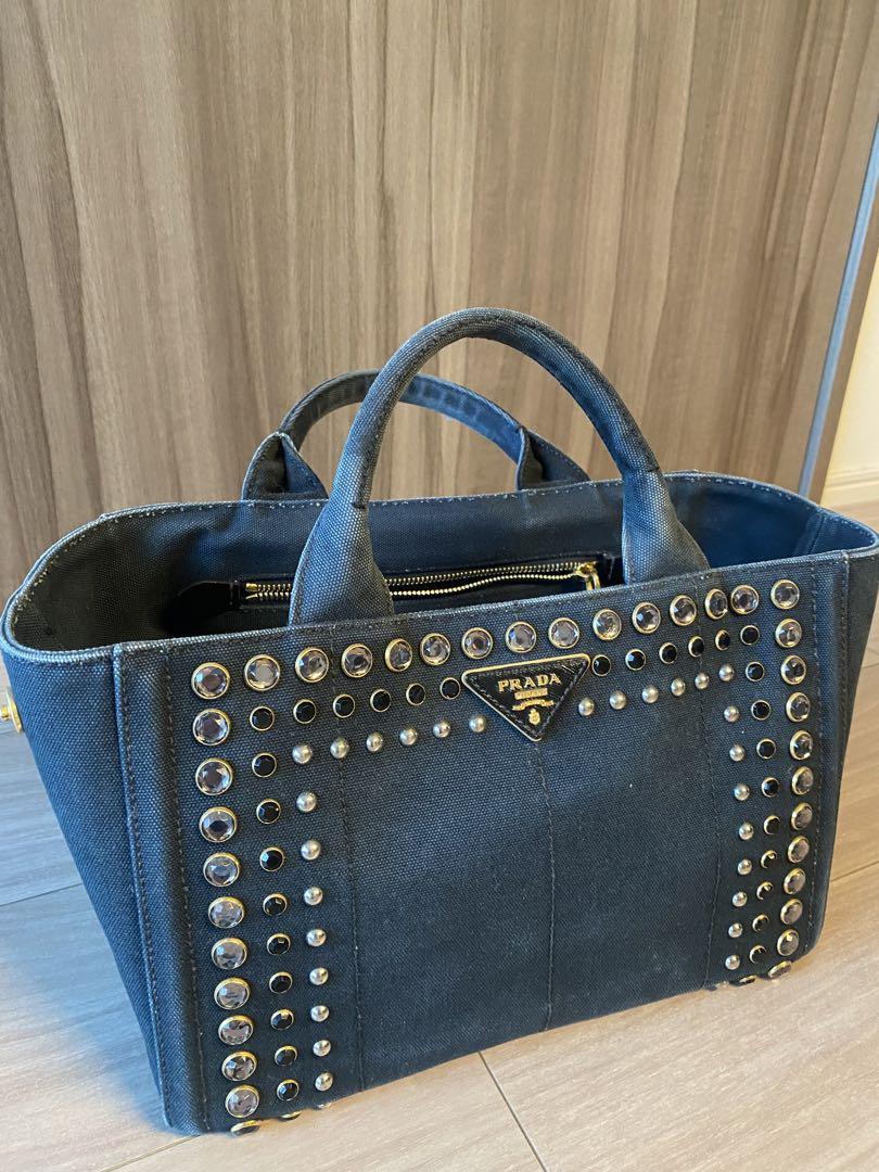 PRADA スタッズ付き ブラックトートバッグ