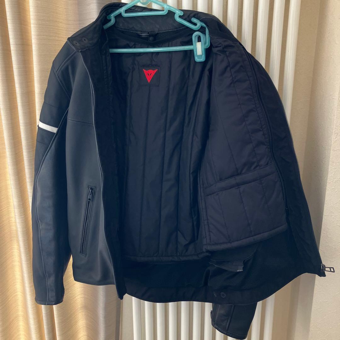 Dainese SAINT LOUIS ブラック レザーライダースジャケット Dainese SAINT LOUIS ブラック レザーライダースジャケット