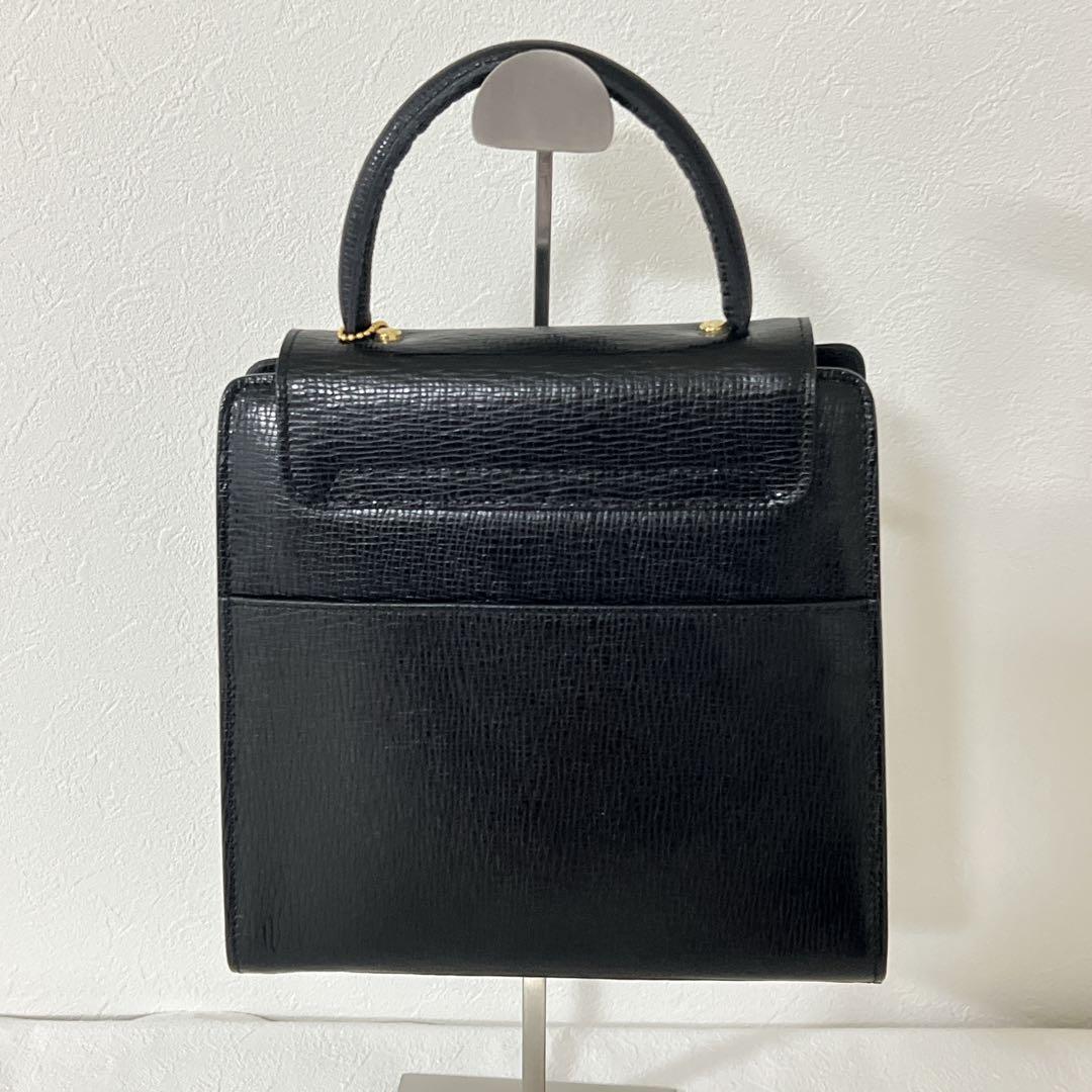 【未使用】最高級イタリア製 サンティ 2wayハンドバッグ レザー ブラック 【未使用】最高級イタリア製 サンティ 2wayハンドバッグ レザー ブラック