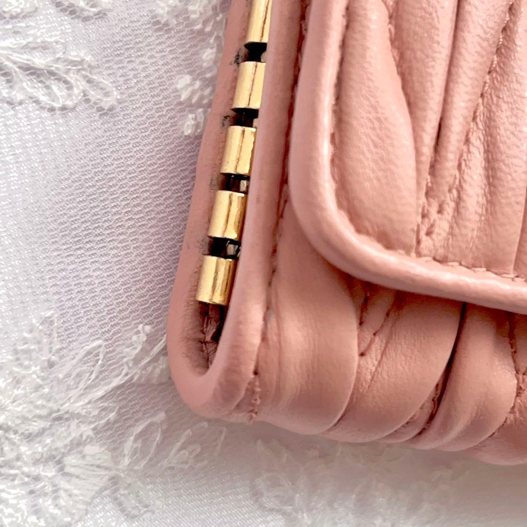 【美品・箱ギャラ付】miu miu ミュウミュウ マテラッセ キーケース