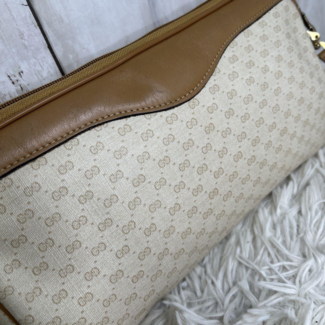 GUCCI ショルダーバッグ ホワイト マイクロGG PVC×レザー GUCCI グッチ GGマーモント スモールショルダーバッグ