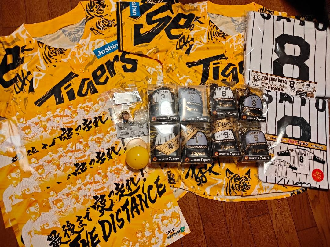 阪神タイガース スカーフ付チャームリュック ウル虎 ユニフォーム CS ポスター