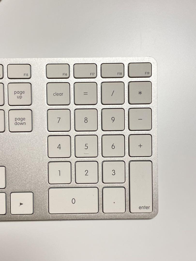 Amazon | A1243 純正 USB キーボード 世界各国Ver. テンキー