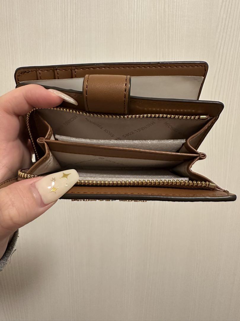 マイケルコース　二つ折り財布