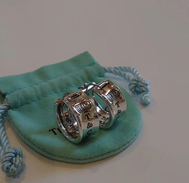 ティファニー Tiffany.co リング型ピアス