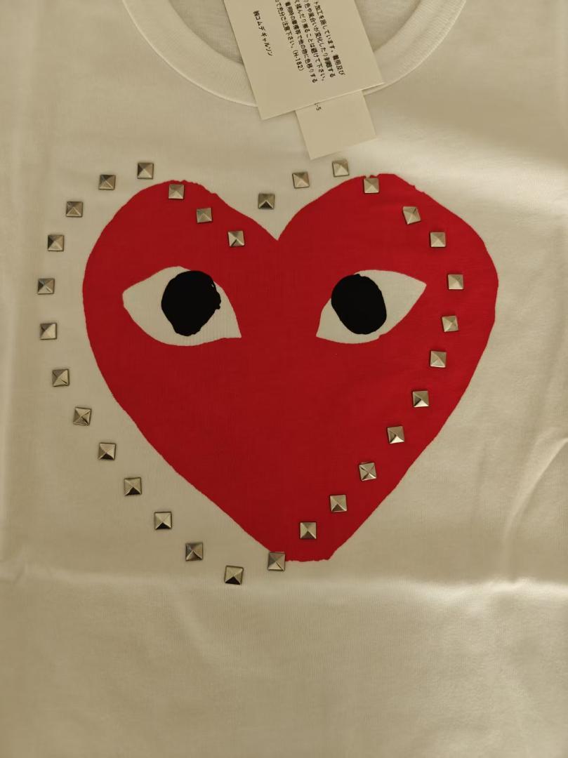 COMME des GARÇONS ハートスタッズ付き Tシャツ 赤S - メルカリ