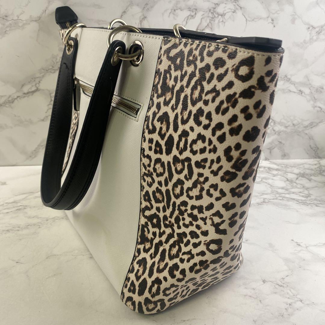 AP3【美品】 ゲス GUESS レオパード ヒョウ柄 トートバッグ