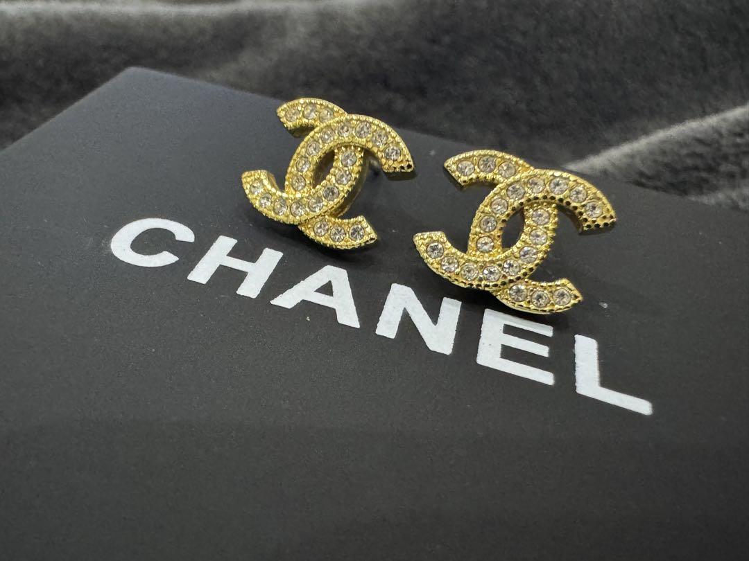★美品★CHANEL ゴールド ロゴ ピアス