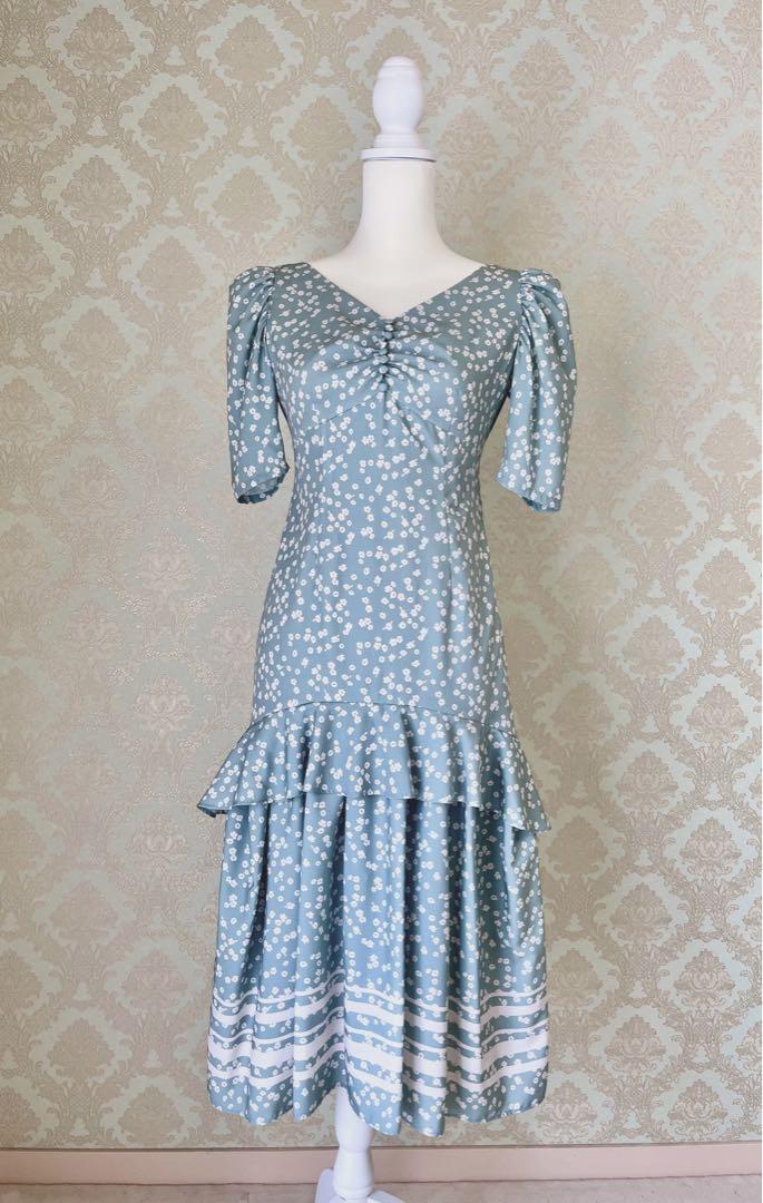新品未使用！Herlipto✨Froral-printed Midi Dress