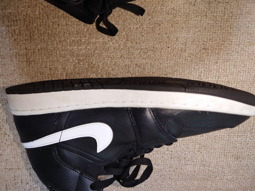 ナイキ AirJordan1 Midブラック/ホワイト 10.5US(27.5)