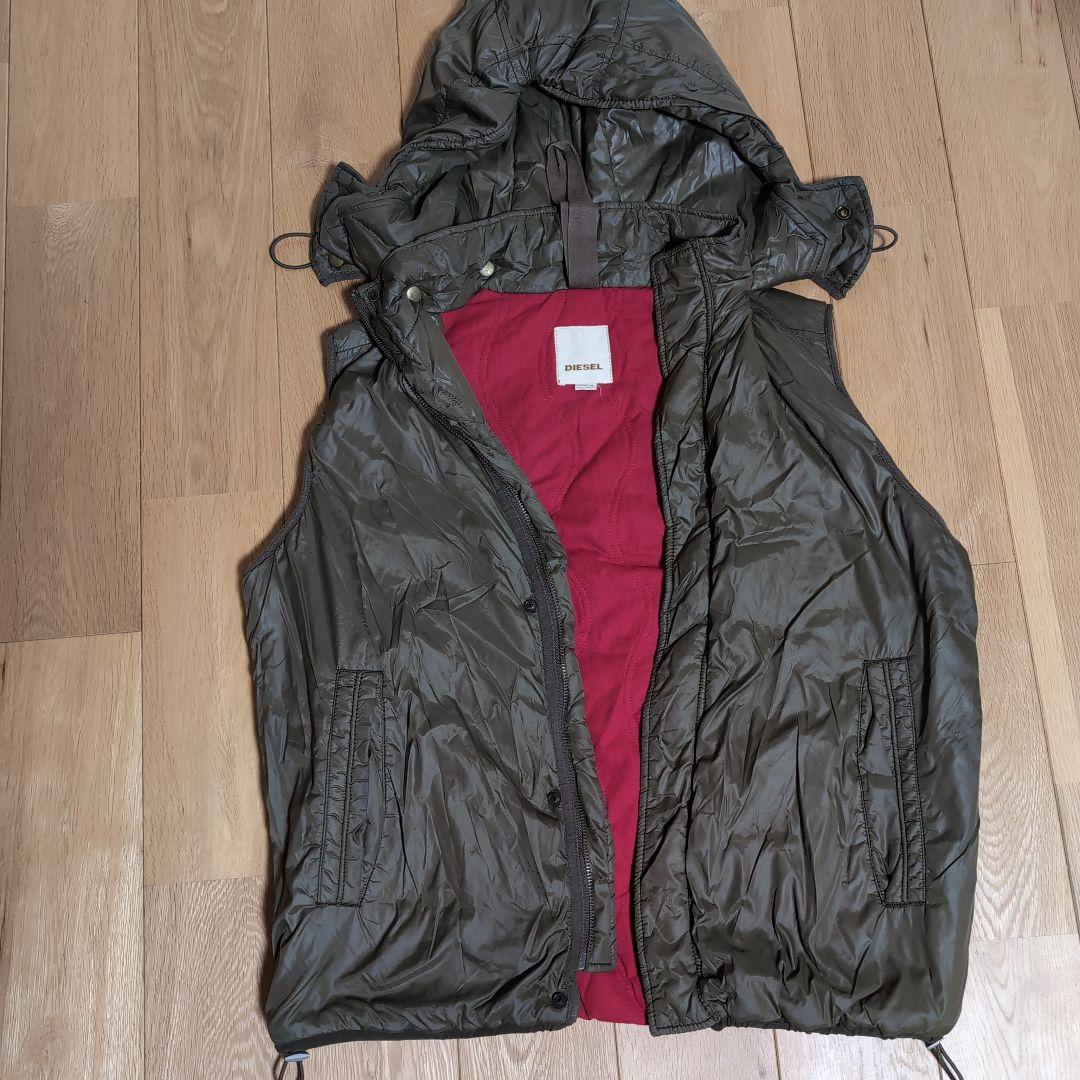 DIESEL フード付きオリーブグリーンベスト - メルカリ