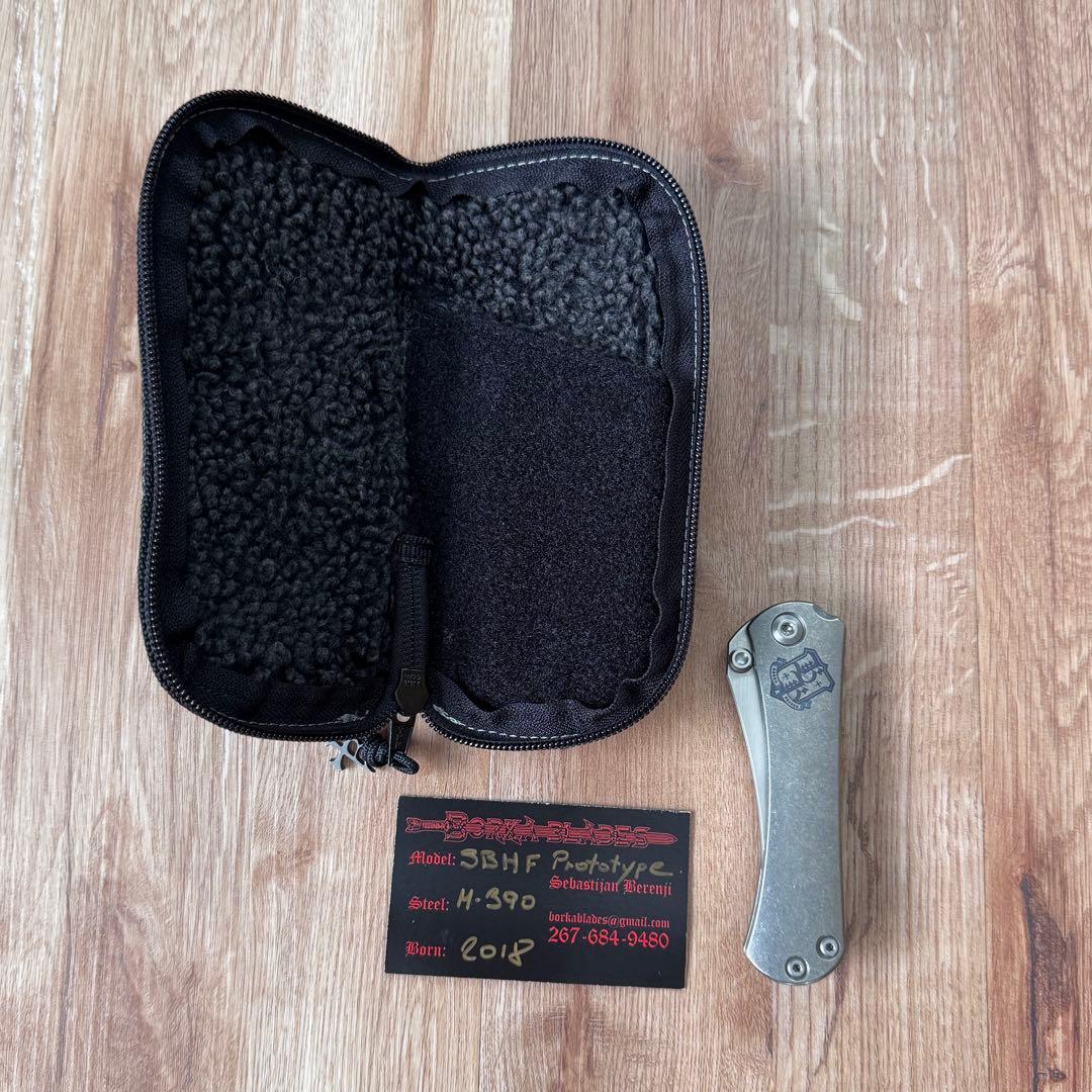 折りたたみナイフ