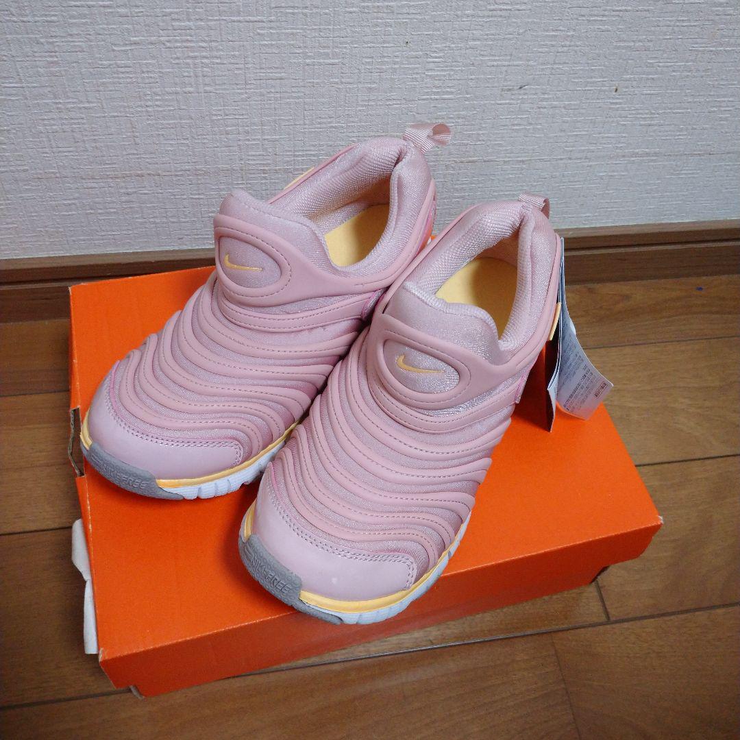 新品 NIKE ナイキ ダイナモフリー ピンク 22センチ - メルカリ