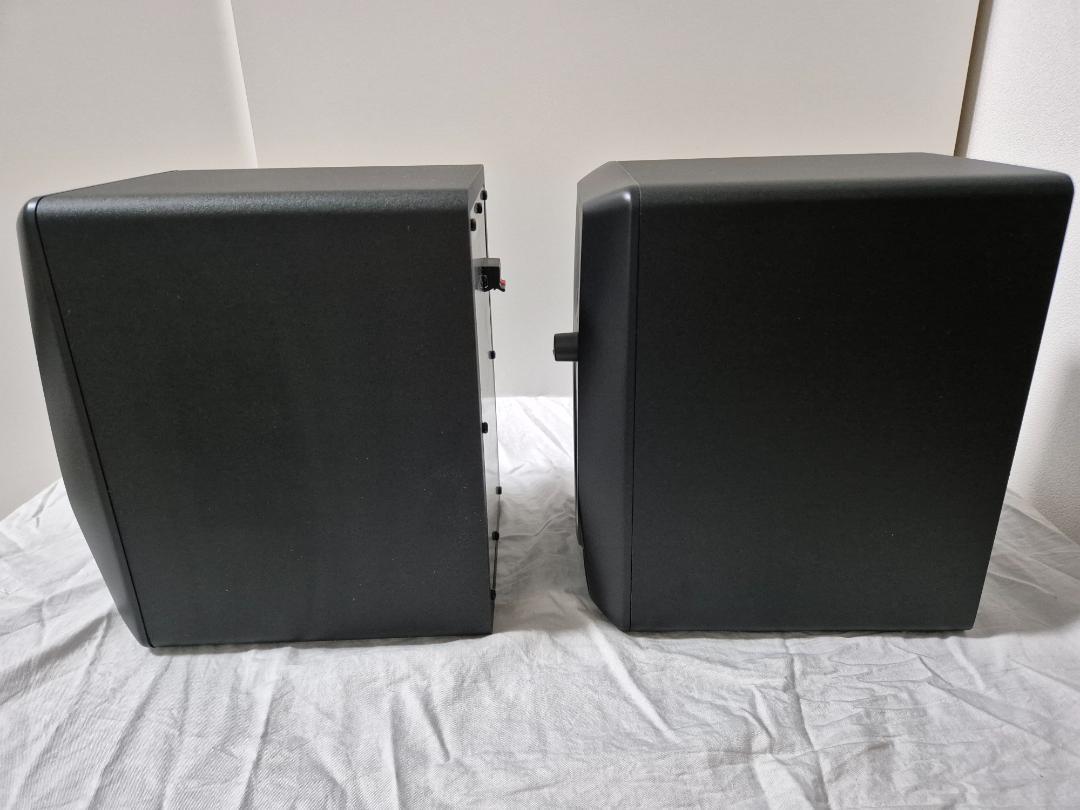 DM-40D-W 4-inch desktop monitor system