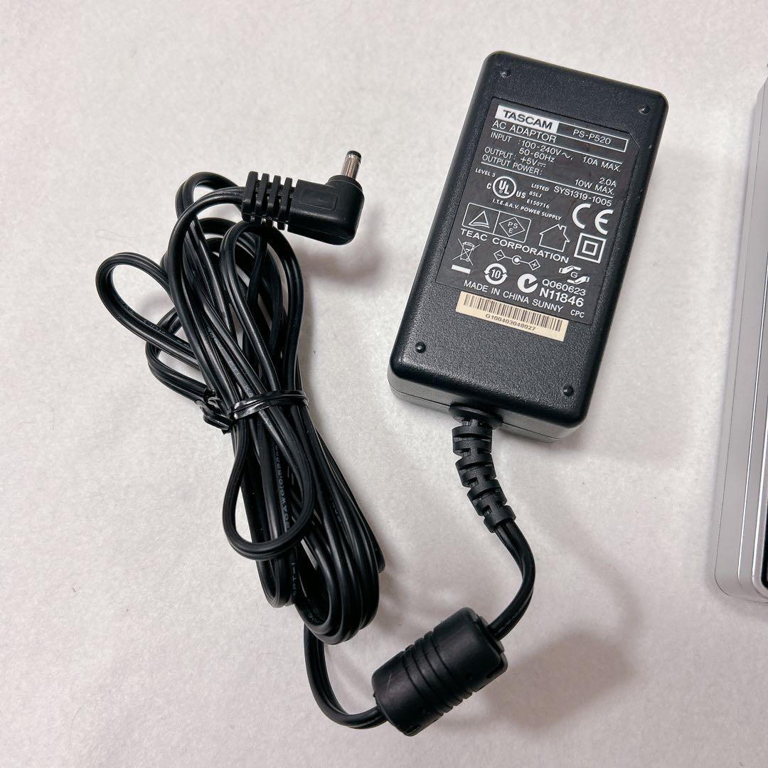 未使用 TASCAM CDトレーナー ベース用 CD-BT2 未使用 TASCAM CDトレーナー ベース用 CD-BT2