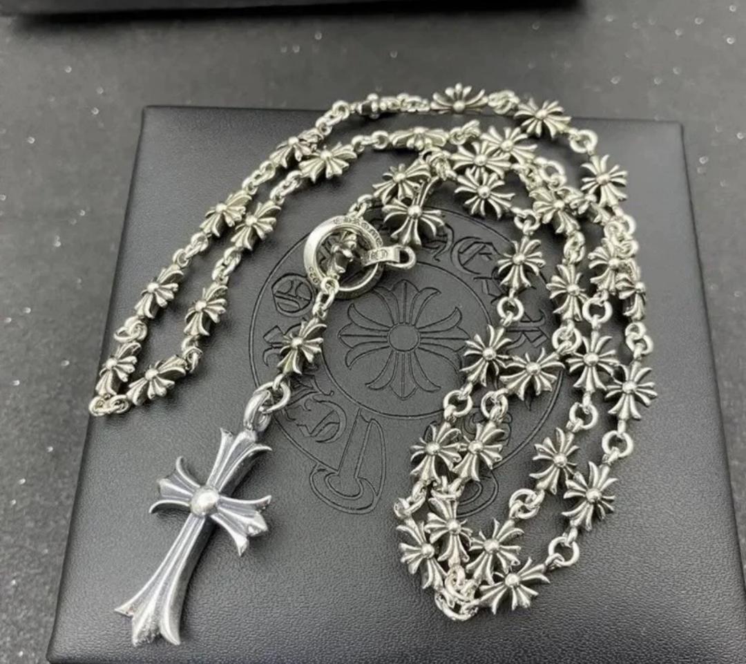 Chrome Hearts クロスネックレス