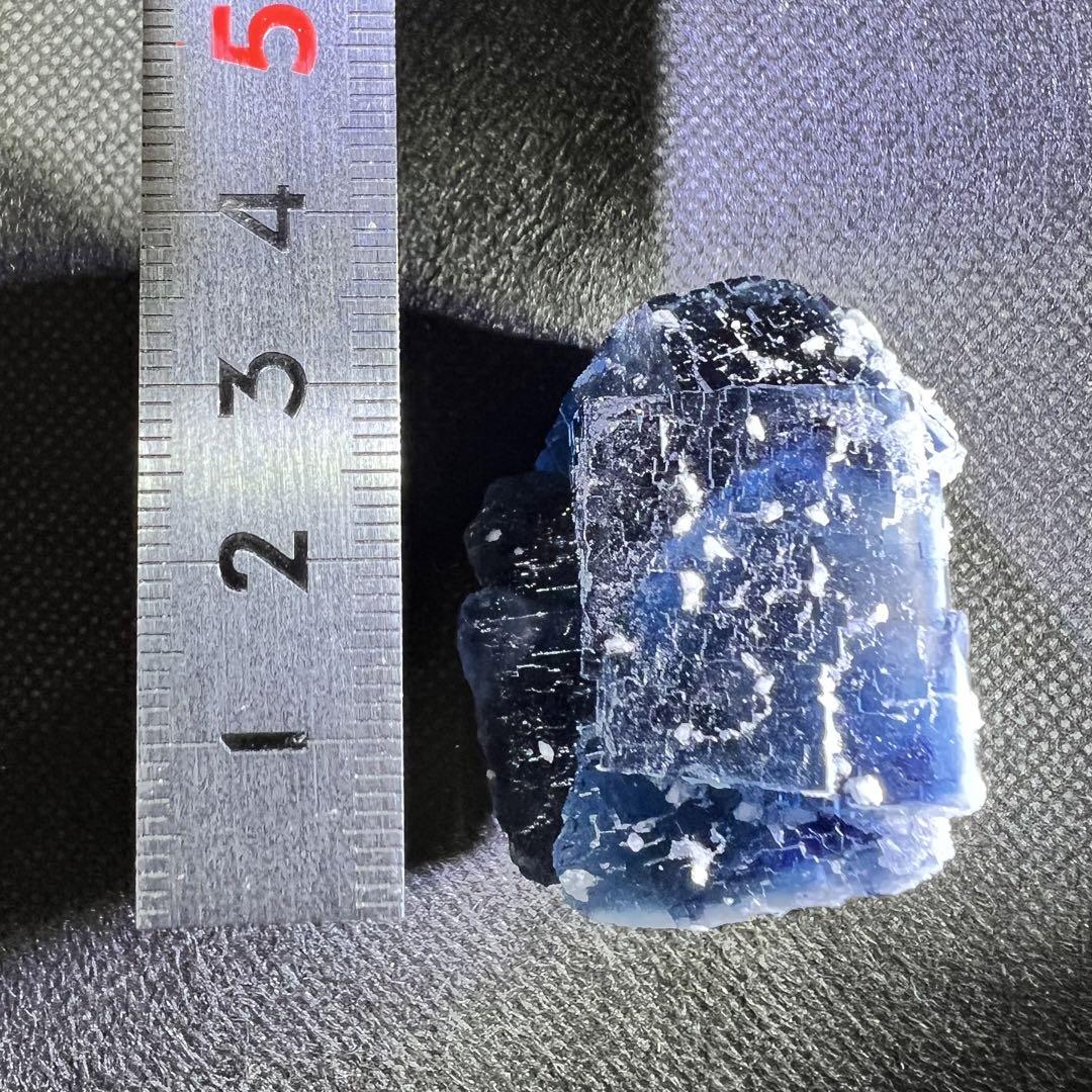 はる‼︎ヤオガンシャン産　石英共生「瑠璃紺色」フローライト