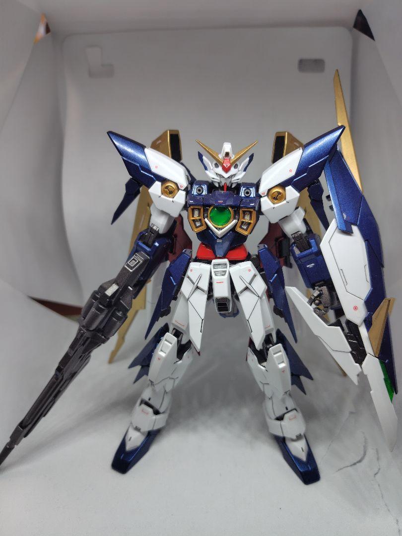 ＭＧ 1/100 ガンダムフェニーチェリナーシタアルバ　完成品　ウィングガンダム
