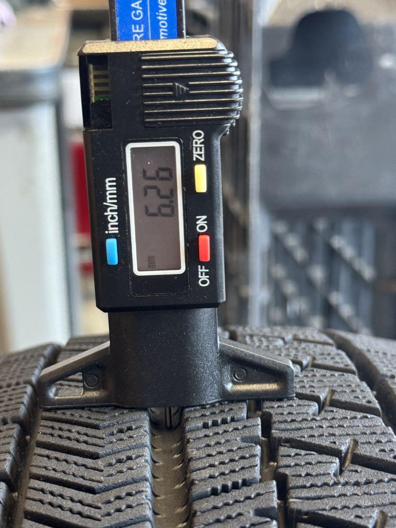 タイヤ・ホイール (138) 175/65R14 BRIDGESTONE BLIZZAK VRX