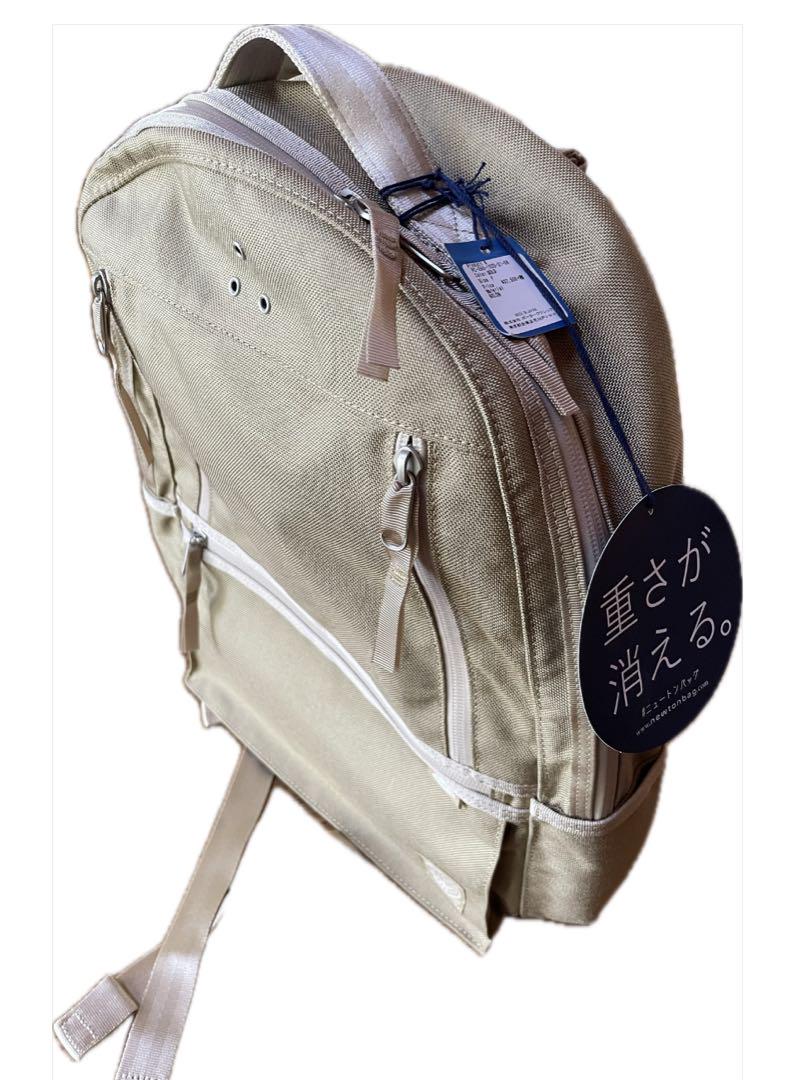 ゴールド バックパック NEWTON CITY RUCKSACK