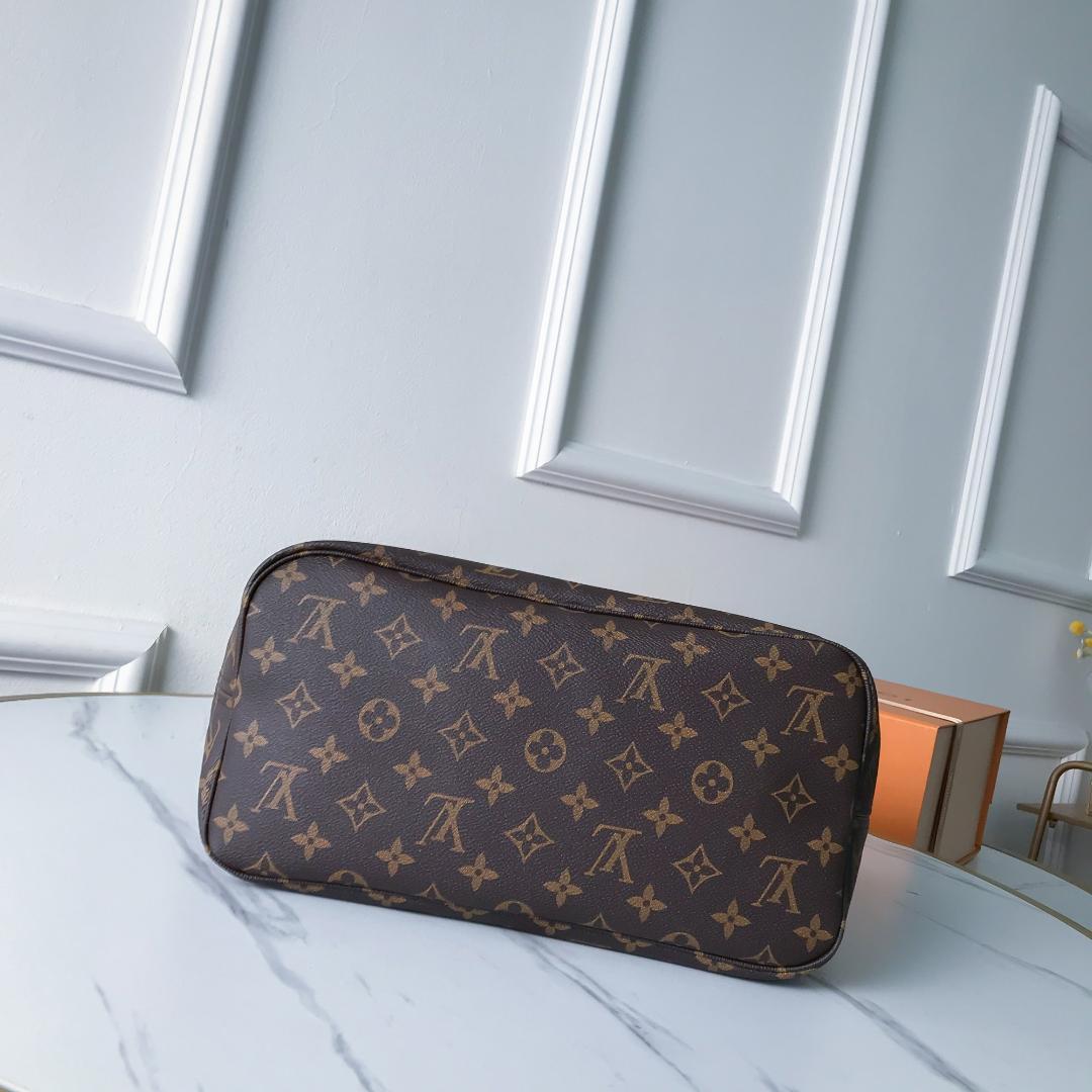 LOUIS VUITTON トートバッグ モノグラム ネヴァーフル MM LOUIS VUITTON トートバッグ モノグラム ネヴァーフル MM