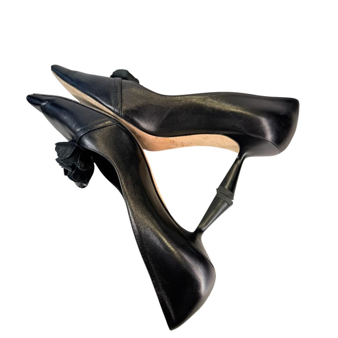 人気のクリスマスアイテムがいっぱい！ 良品】JIMMY CHOO パンプス （38）革靴 花装飾 フラワー 黒 本革 靴