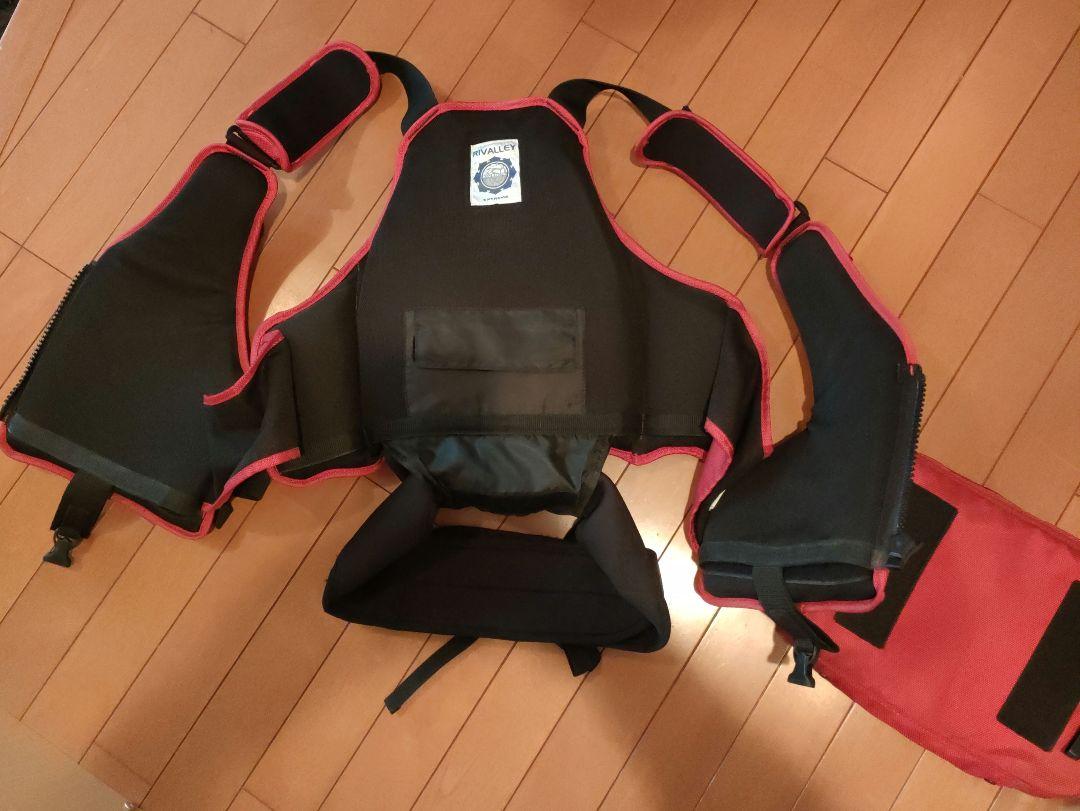値下げ　リバレイ RBB フローティングベスト　ルアー付き　ライフジャケット