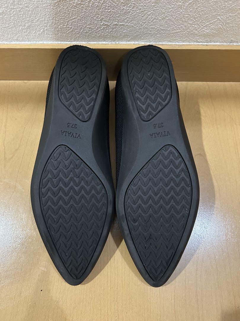 ブラック ポインテッドトゥ フラットシューズ　23.5㎝