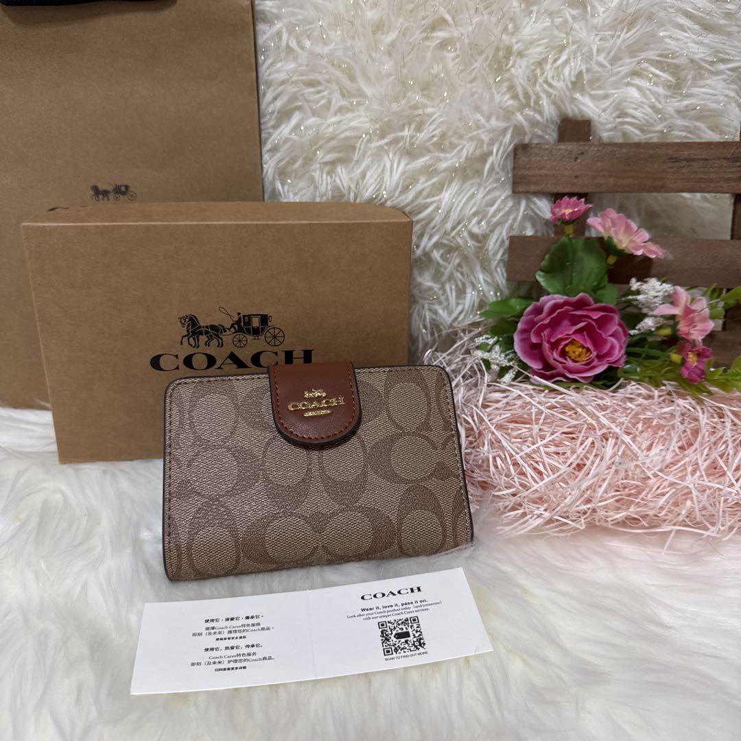 最も完璧な COACH 二つ折り財布 ベージュ 小物