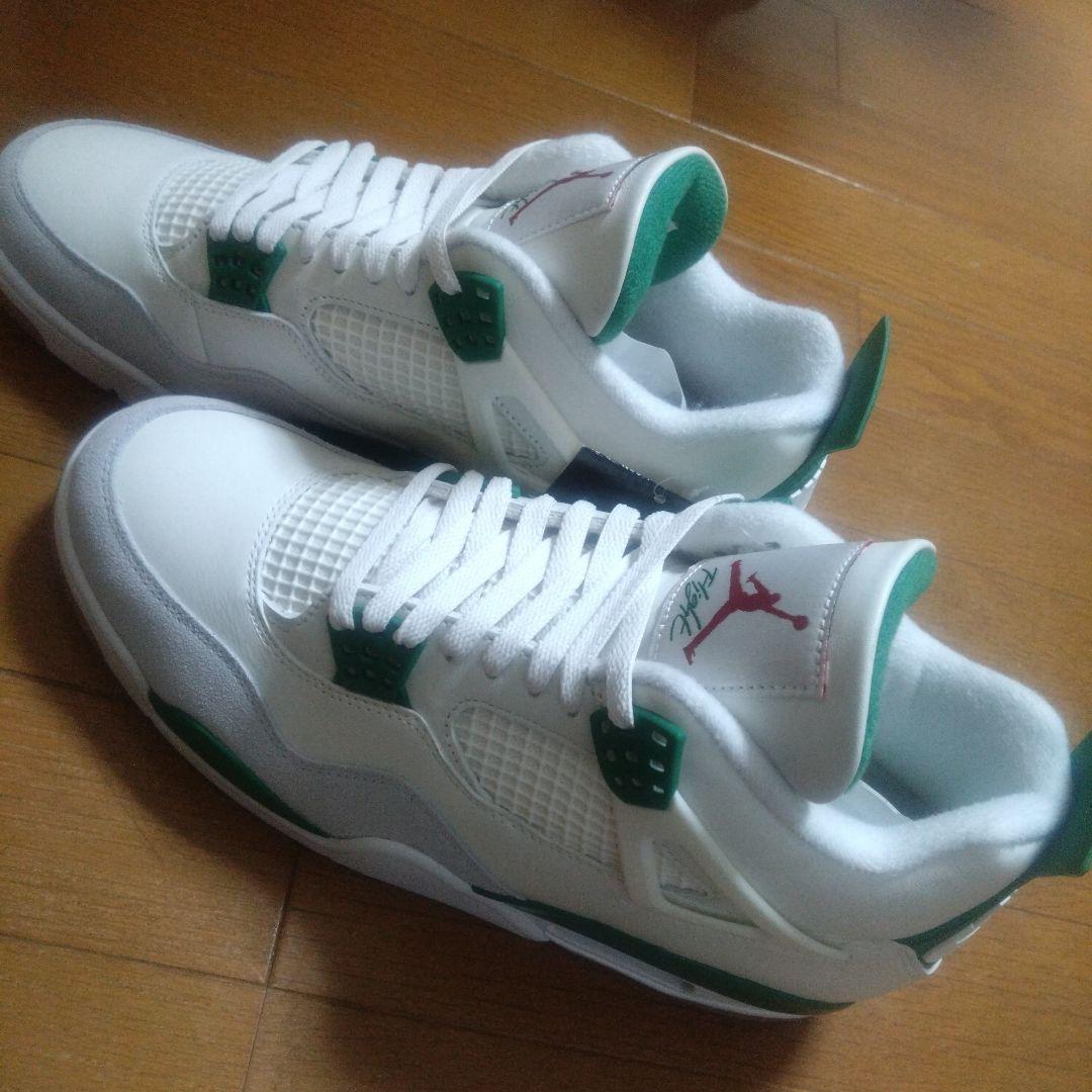 Nike SB × Air Jordan 4 \"Pine Green\"新品未使用