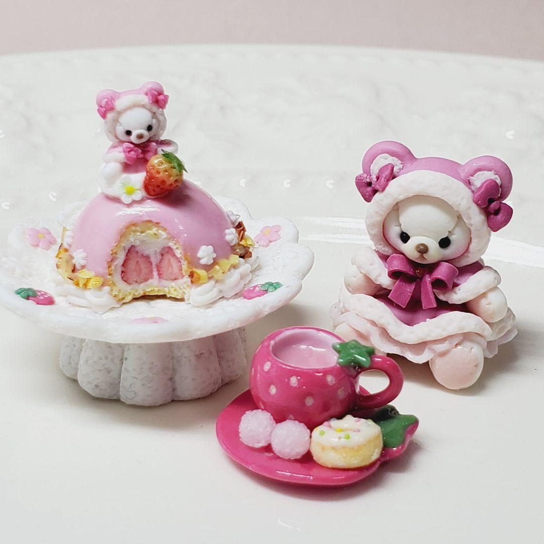 テディベアのウィンターストロベリードームケーキ−ミニチュアスイーツ− NEXPOTALLINN_EU